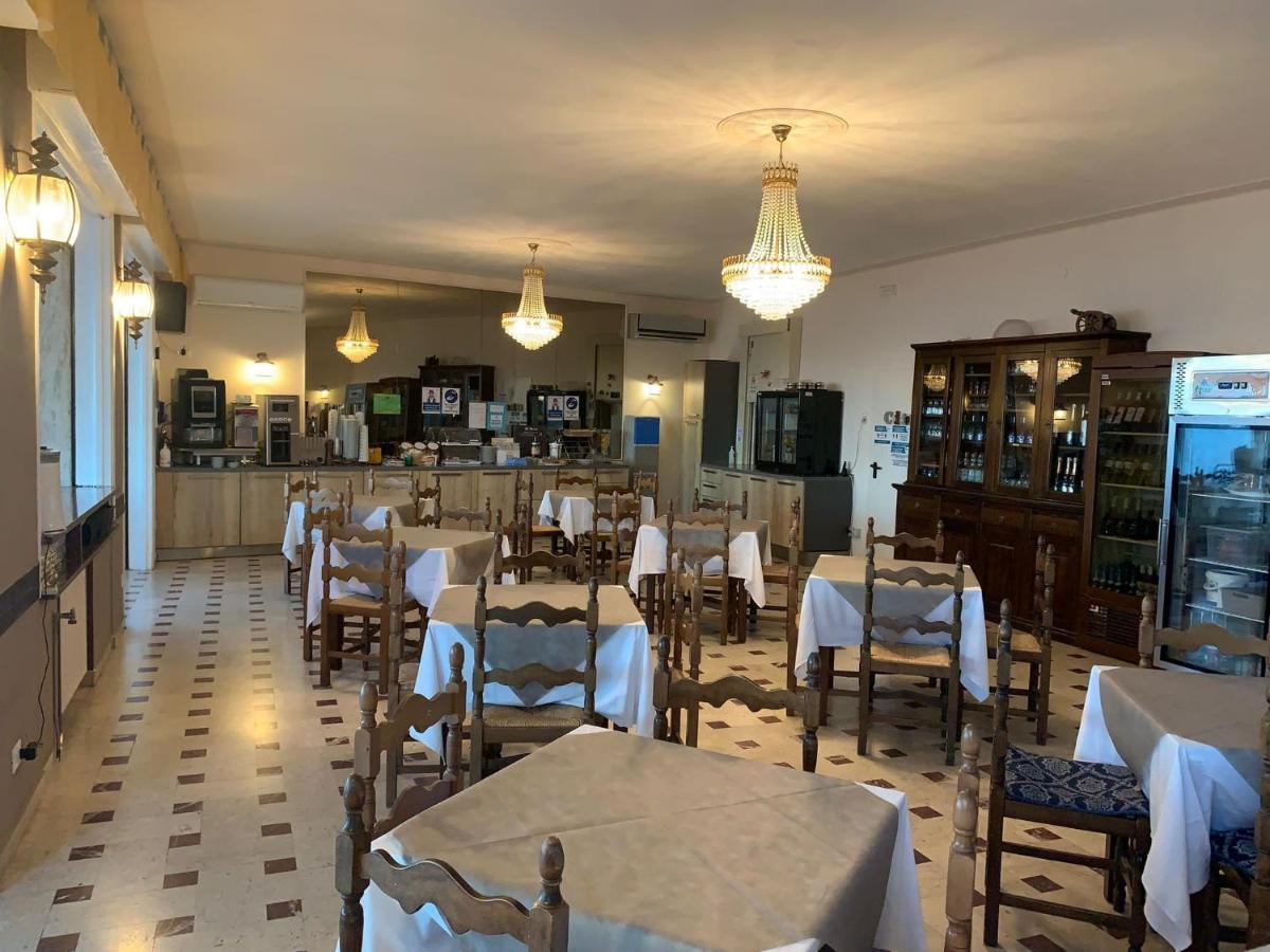 Hotel Svizzera Arma di Taggia Dış mekan fotoğraf