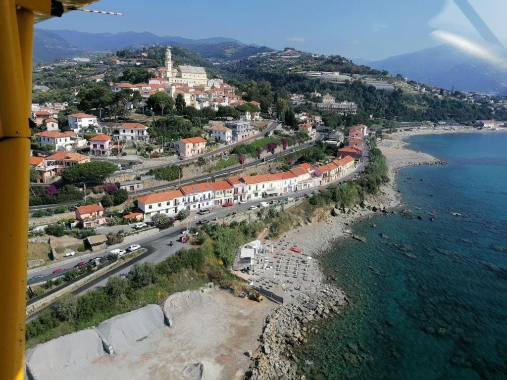 Hotel Svizzera Arma di Taggia Dış mekan fotoğraf