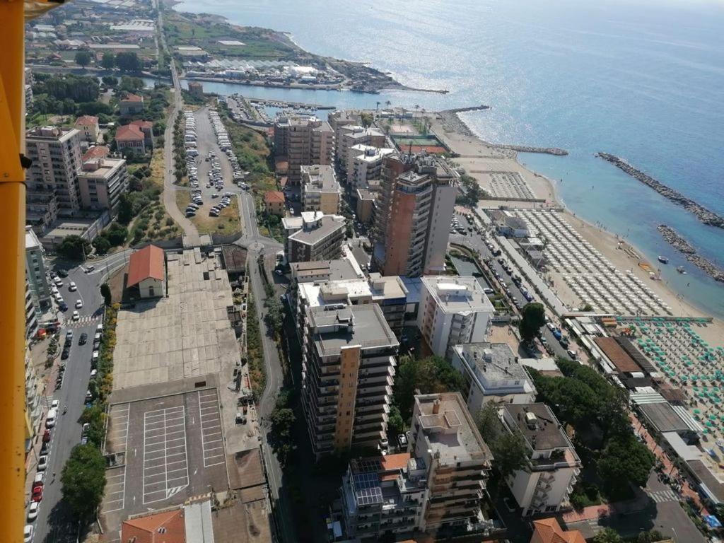 Hotel Svizzera Arma di Taggia Dış mekan fotoğraf