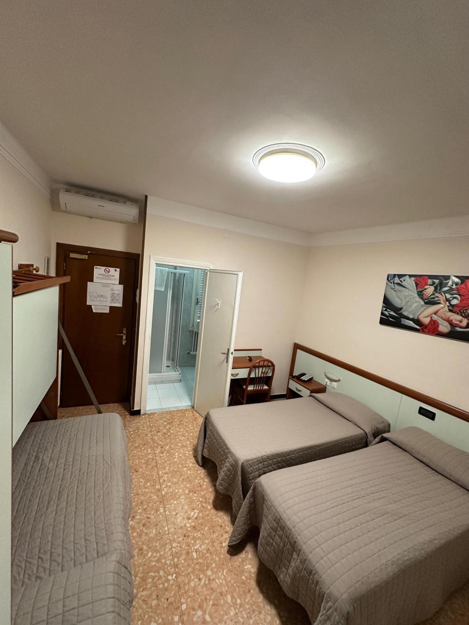 Hotel Svizzera Arma di Taggia Dış mekan fotoğraf